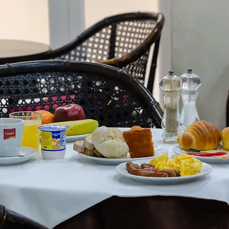 Duas Nacoes Hotel 2*