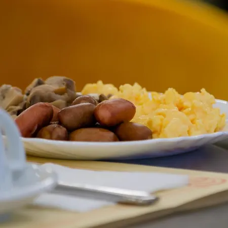 두아스 나송이스 호텔 2*