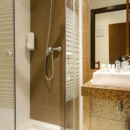 Hotel Duas Nações 2*