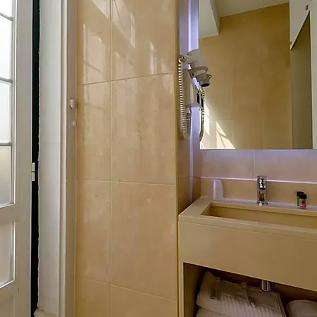 Hotel Duas Nacoes Lisbona