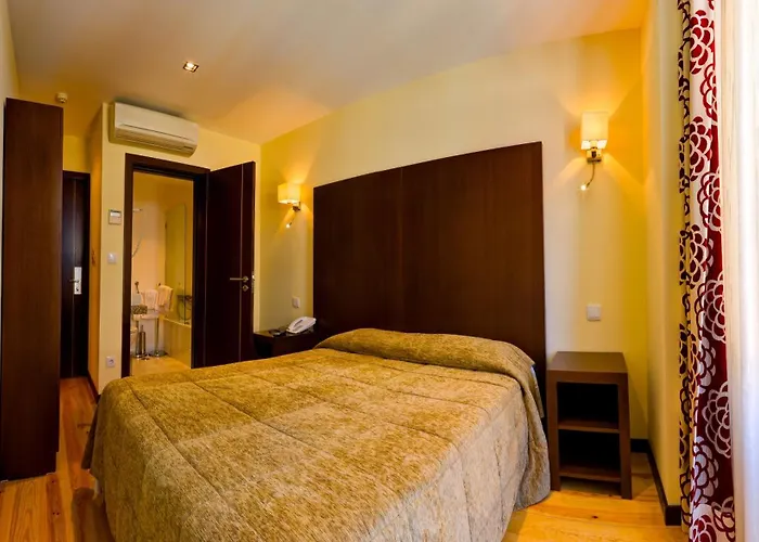 Duas Nacoes Hotel 2*