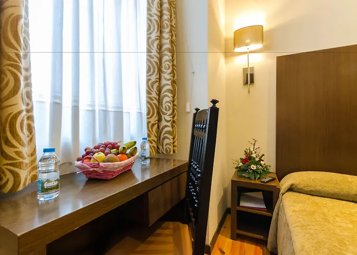 Duas Nacoes Hotel 2*