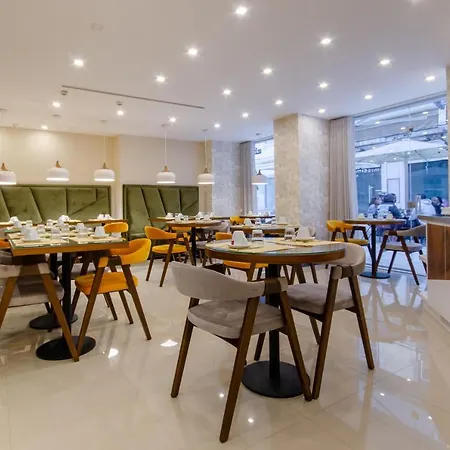杜阿斯纳克斯酒店 2*